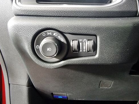 New 2026 Chrysler Pacifica Limited w/ S Appearance Package image 19