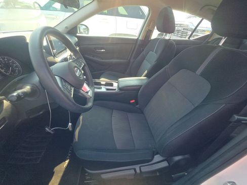 Used 2023 Nissan Sentra SV FWD image 4