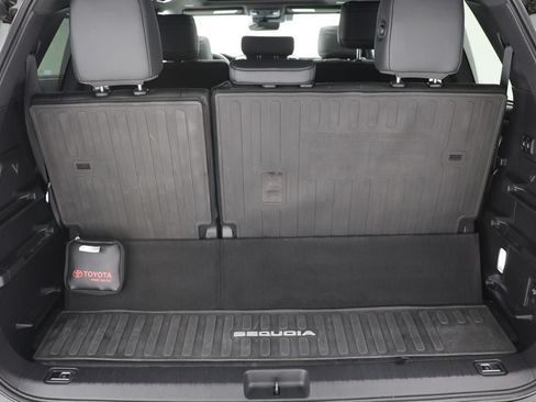 Used 2025 Toyota Sequoia Limited AWD/4WD image 33