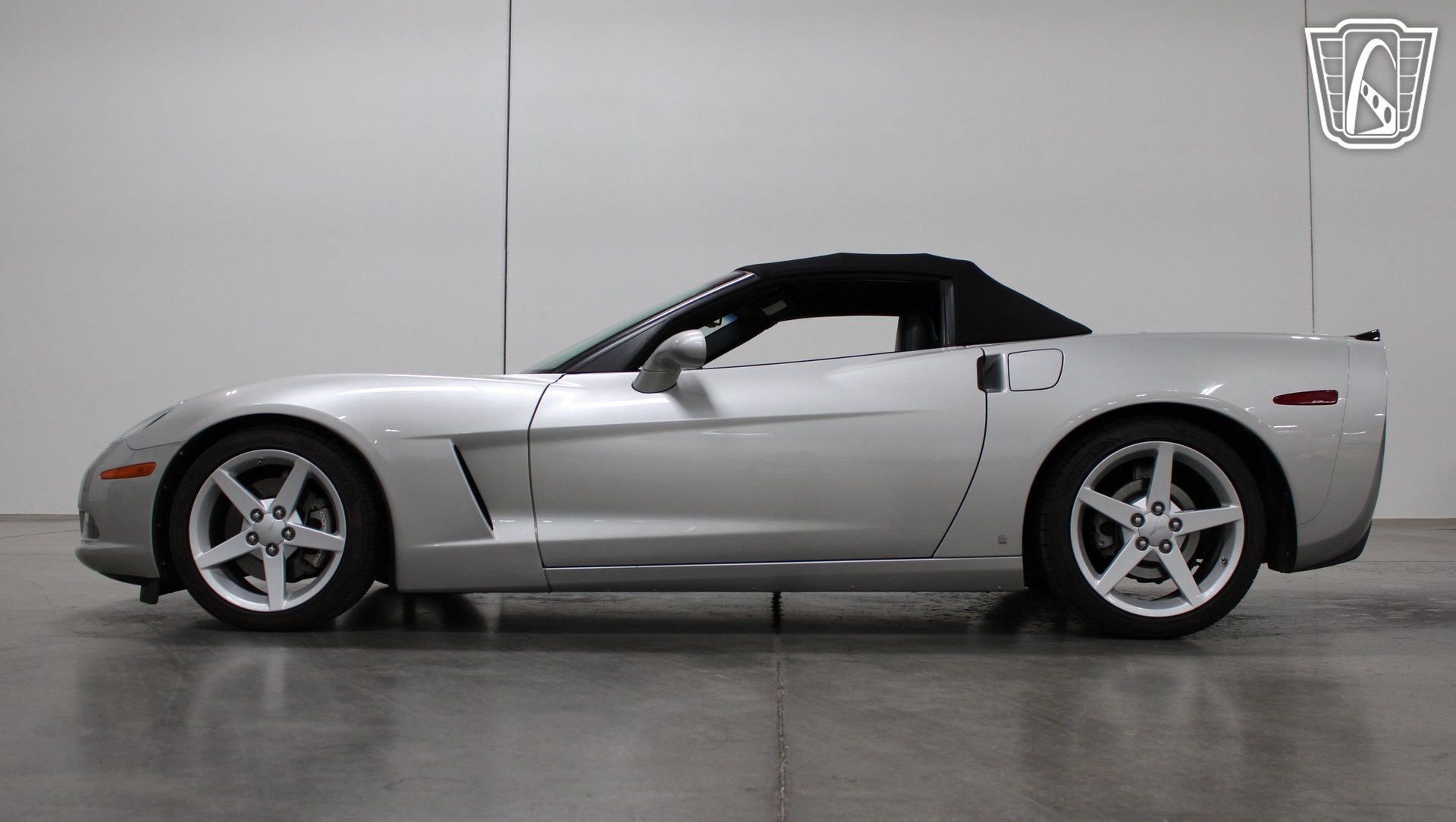 Used 2006 Chevrolet Corvette Convertible w/ Preferred Equipment Group RWD image 22