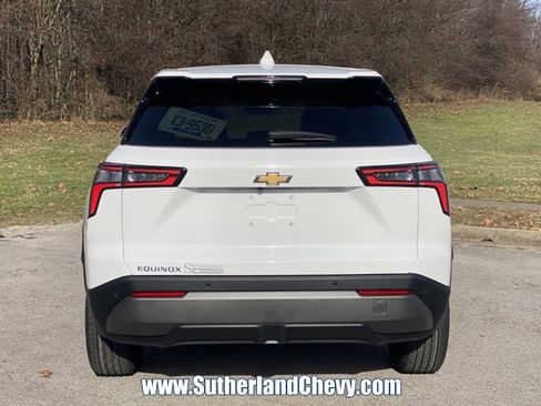 New 2026 Chevrolet Equinox LT w/ LPO, Floor Liner Package image 6