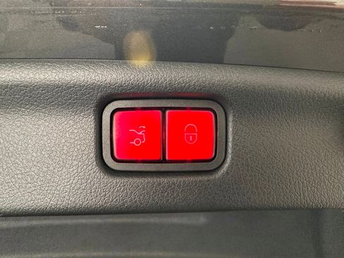 Certified 2023 Mercedes-Benz C 300 C 300 Exclusive 4MATIC AMG Lin image 34