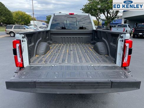 Used 2025 Ford F350 Platinum image 37