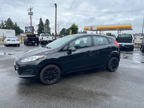 Used 2014 Ford Fiesta SE FWD image 8
