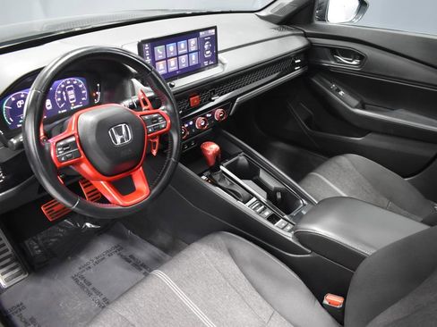 Used 2023 Honda Accord Sport image 4