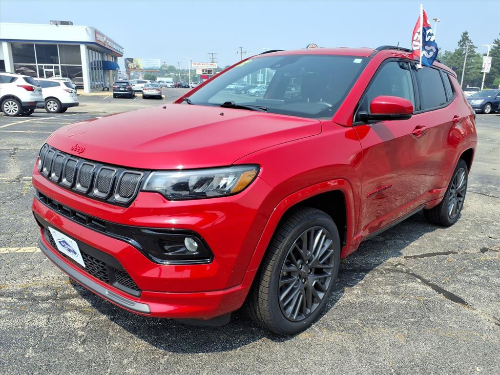 Used 2022 Jeep Compass Limited AWD/4WD image 3