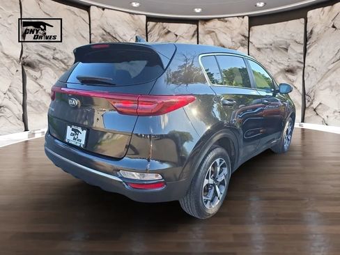 Used 2020 Kia Sportage LX AWD/4WD image 5