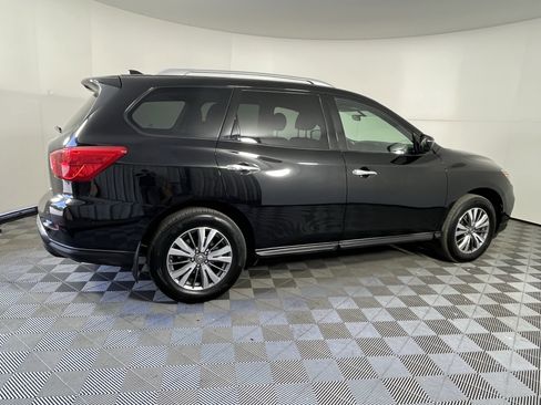 Used 2019 Nissan Pathfinder S AWD/4WD image 3