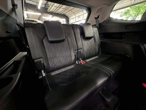 Used 2024 Volkswagen Atlas SEL Premium R-Line AWD/4WD image 29