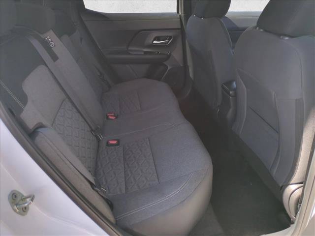 Used 2025 Nissan Kicks SV AWD/4WD image 18