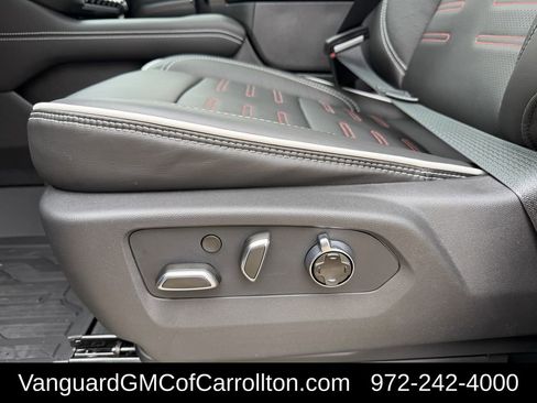 New 2026 GMC Yukon AT4 Ultimate w/ LPO, Floor Liner Package AWD/4WD image 24