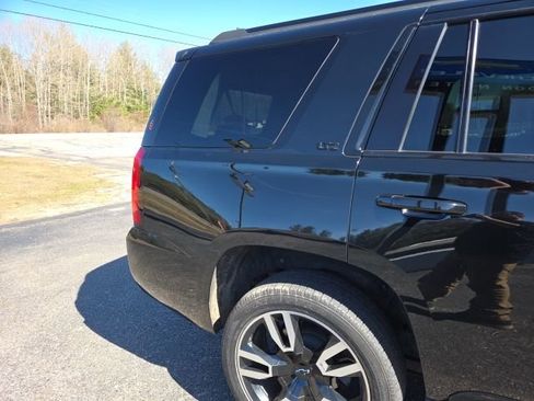 Used 2018 Chevrolet Tahoe LT w/ RST Edition image 12