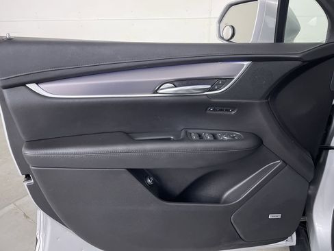 Used 2019 Cadillac XT5 Premium Luxury AWD/4WD image 10