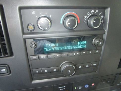 New 2025 Chevrolet Express 2500 Work Van w/ Driver Convenience Package image 29