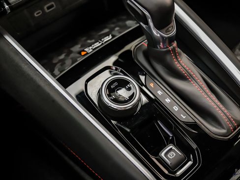 Used 2024 Chevrolet Colorado Z71 w/ Z71 Convenience Package 2 image 57