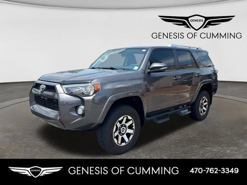 Used 2018 Toyota 4Runner SR5 Premium RWD image 3