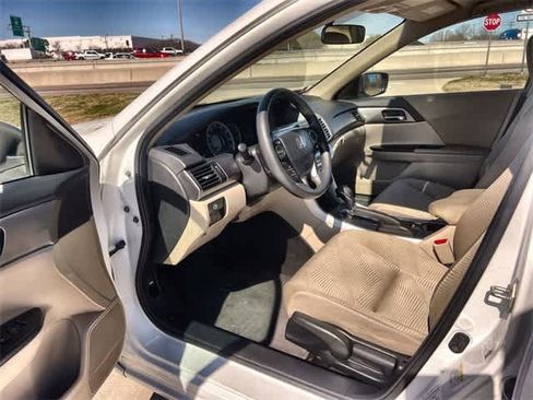 Used 2015 Honda Accord LX image 3