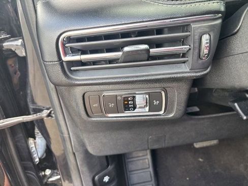 Used 2021 Lincoln Corsair AWD w/ Equipment Group 101A image 18