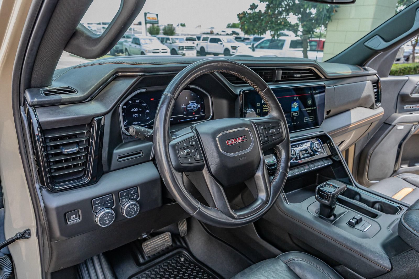 Used 2022 GMC Sierra 1500 AT4 w/ AT4 Preferred Package AWD/4WD image 17