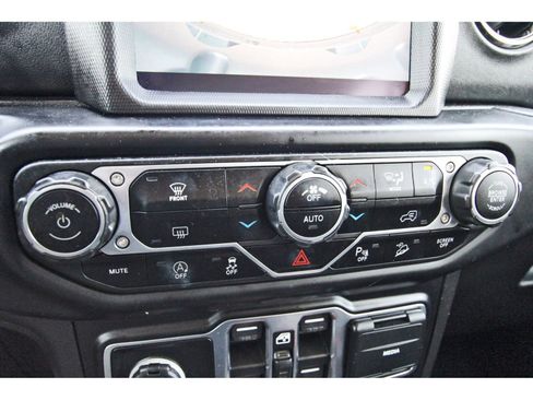 Used 2021 Jeep Wrangler Unlimited Sahara image 26