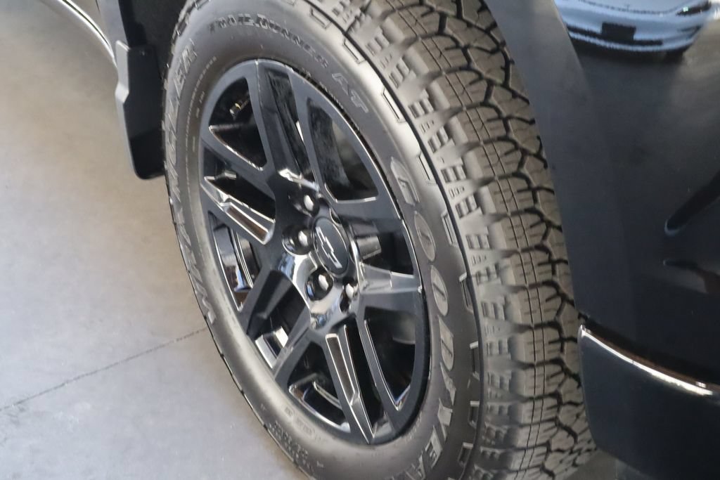 New 2026 Chevrolet Silverado 1500 RST w/ Z71 Off-Road Package AWD/4WD image 11
