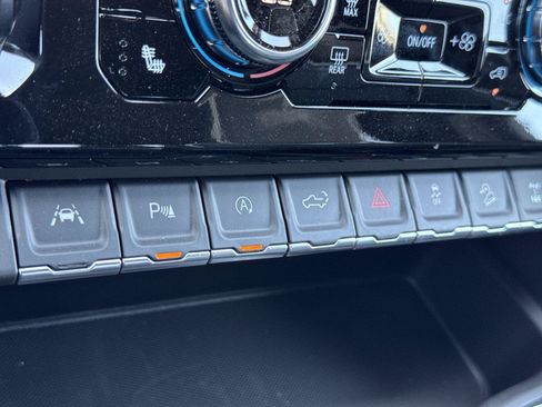 New 2026 GMC Sierra 1500 AT4X w/ AT4X AEV Edition AWD/4WD image 18