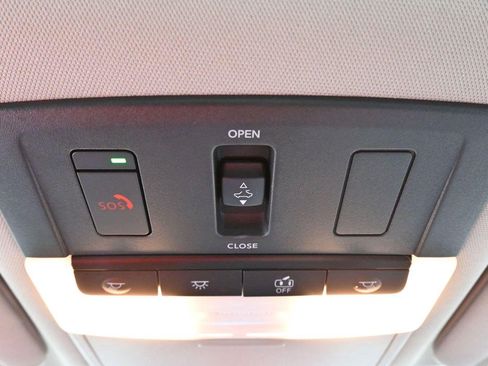 Used 2024 Nissan Altima 2.5 SR w/ SR Premium Package AWD/4WD image 26