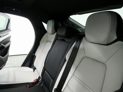 New 2026 Porsche Cayenne Coupe image 23