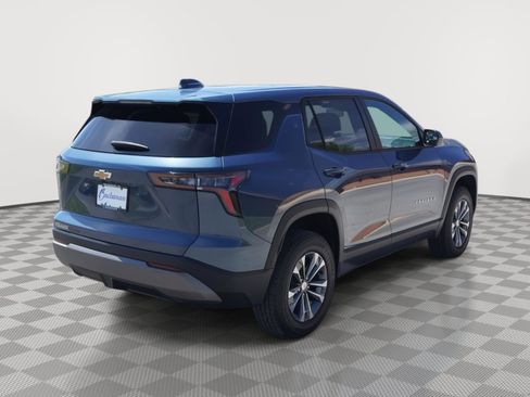 New 2026 Chevrolet Equinox LT FWD image 3