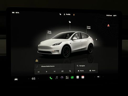 Used 2024 Tesla Model Y Performance AWD/4WD image 22