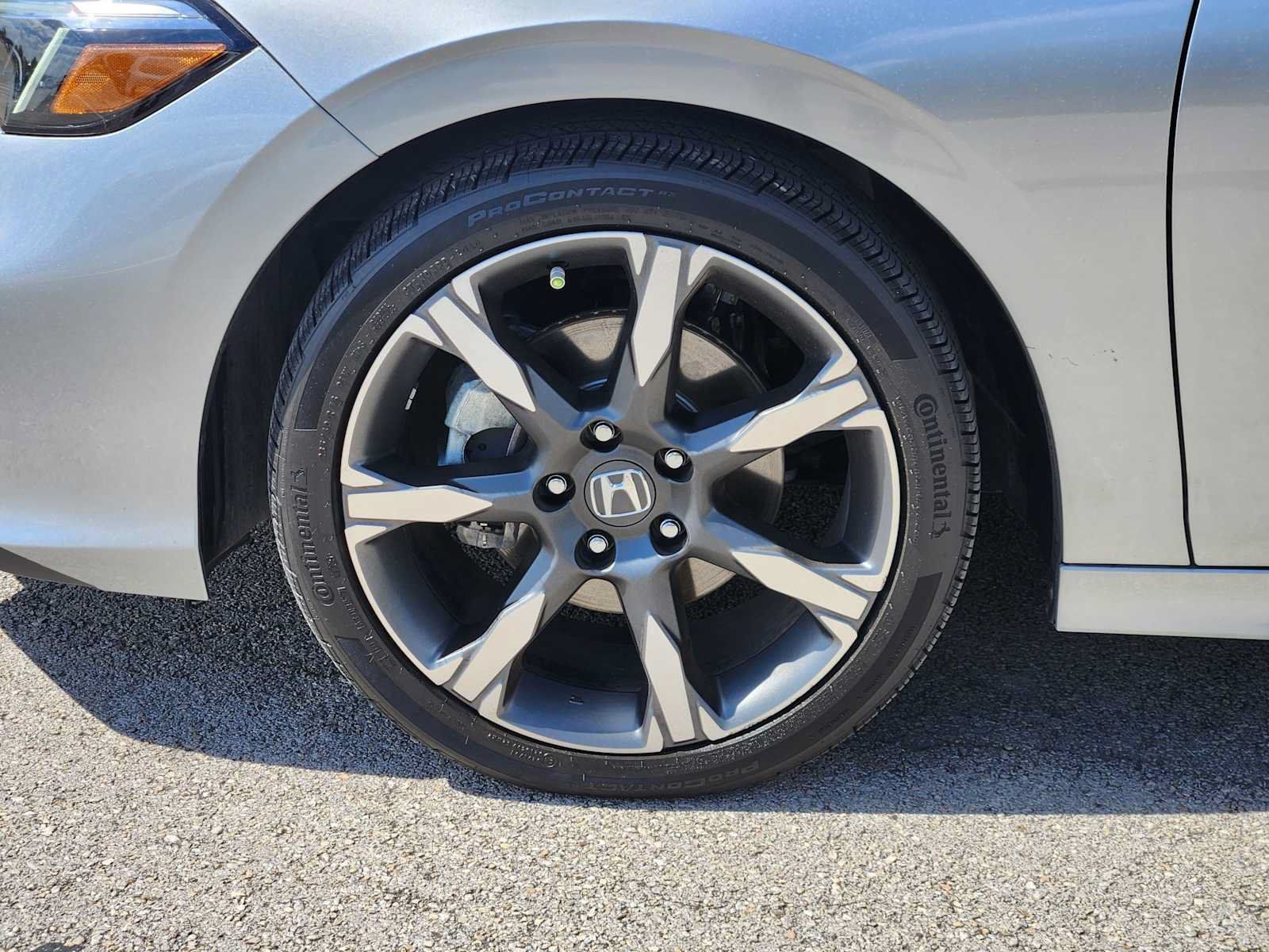 Used 2025 Honda Civic Sport Touring image 9