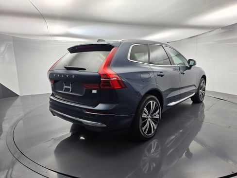 Used 2023 Volvo XC60 T8 Plus w/ Protection Package Premier AWD/4WD image 4