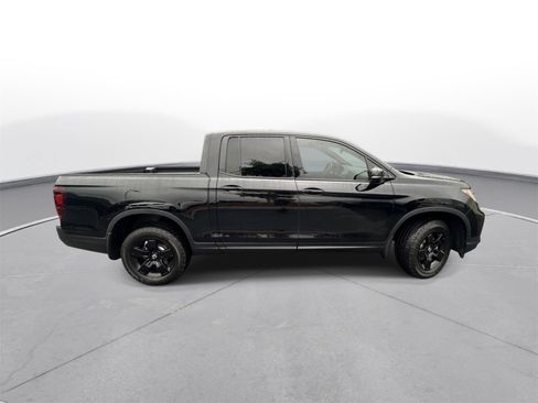Used 2025 Honda Ridgeline Black Edition image 5