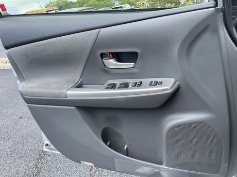 Used 2012 Toyota Prius V Two FWD image 20