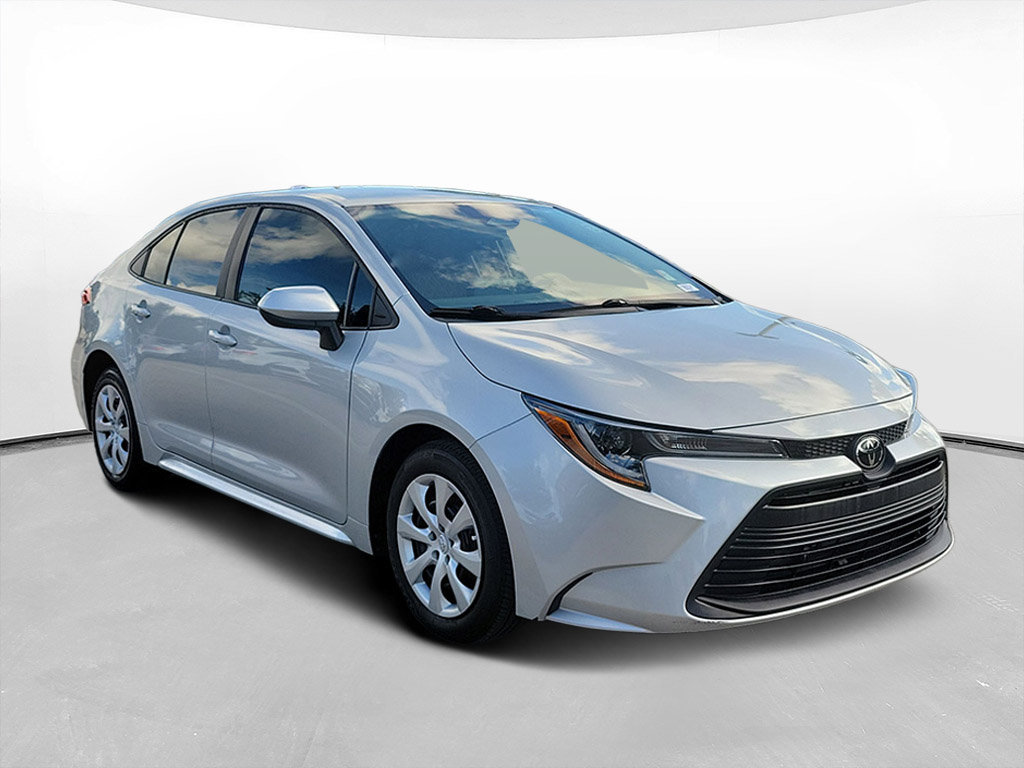 Certified 2024 Toyota Corolla LE FWD image 3