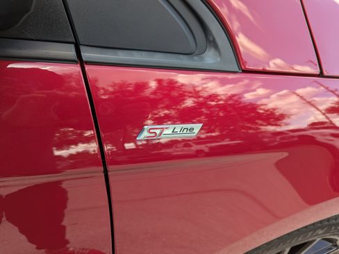 Used 2024 Ford Edge ST-Line image 11