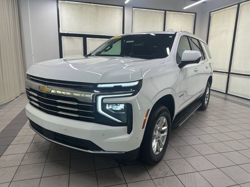 Used 2025 Chevrolet Tahoe LT AWD/4WD image 13