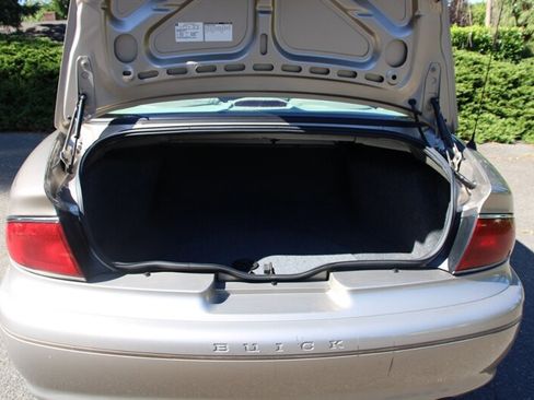 Used 2003 Buick Century Custom w/ Preferred Equipment Group 1SB FWD image 15