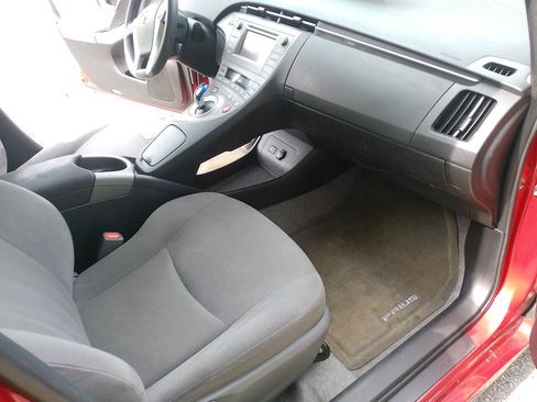 Used 2015 Toyota Prius Two FWD image 17