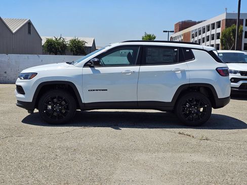 New 2026 Jeep Compass Latitude AWD/4WD image 4