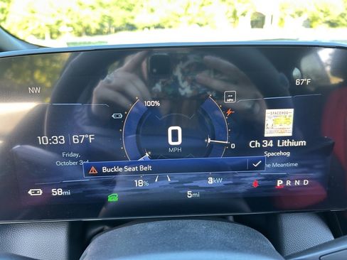 New 2025 Chevrolet Equinox EV RS image 24