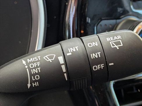 Used 2021 Toyota Highlander XSE image 10