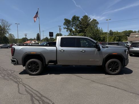New 2026 GMC Sierra 2500 AT4 w/ AT4 Premium Plus Package AWD/4WD image 6