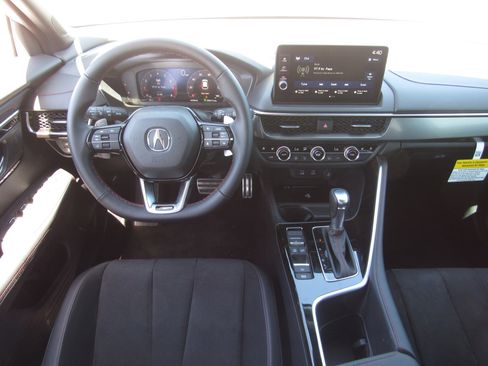 Certified 2025 Acura ADX A-Spec image 18