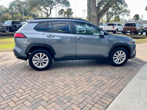 Used 2023 Toyota Corolla Cross LE image 7