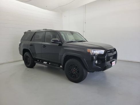 Used 2024 Toyota 4Runner SR5 Premium w/ Moonroof Package AWD/4WD image 4