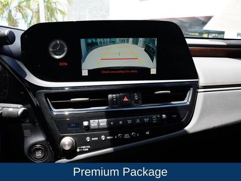 Used 2023 Lexus ES 350 w/ Premium Package FWD image 5