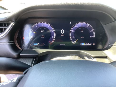 Used 2024 Jeep Grand Cherokee Altitude AWD/4WD image 13