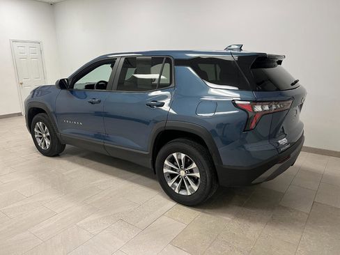 Used 2025 Chevrolet Equinox LT image 11