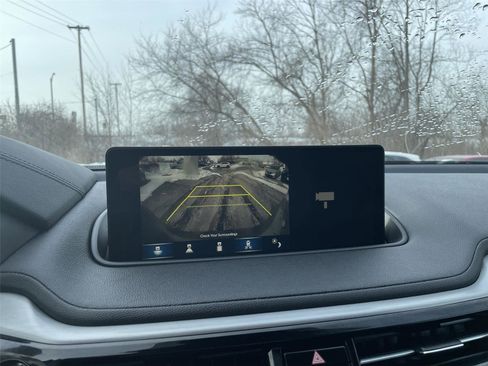 Used 2023 Acura MDX SH-AWD image 18